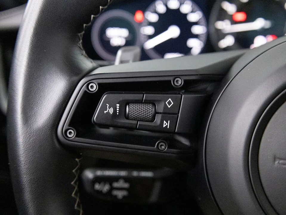 2023 Porsche 992 Carrera 4S - Image 24 of 31