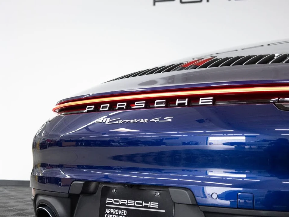 2023 Porsche 992 Carrera 4S - Image 13 of 31