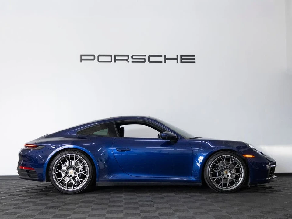 2023 Porsche 992 Carrera 4S - Image 8 of 31
