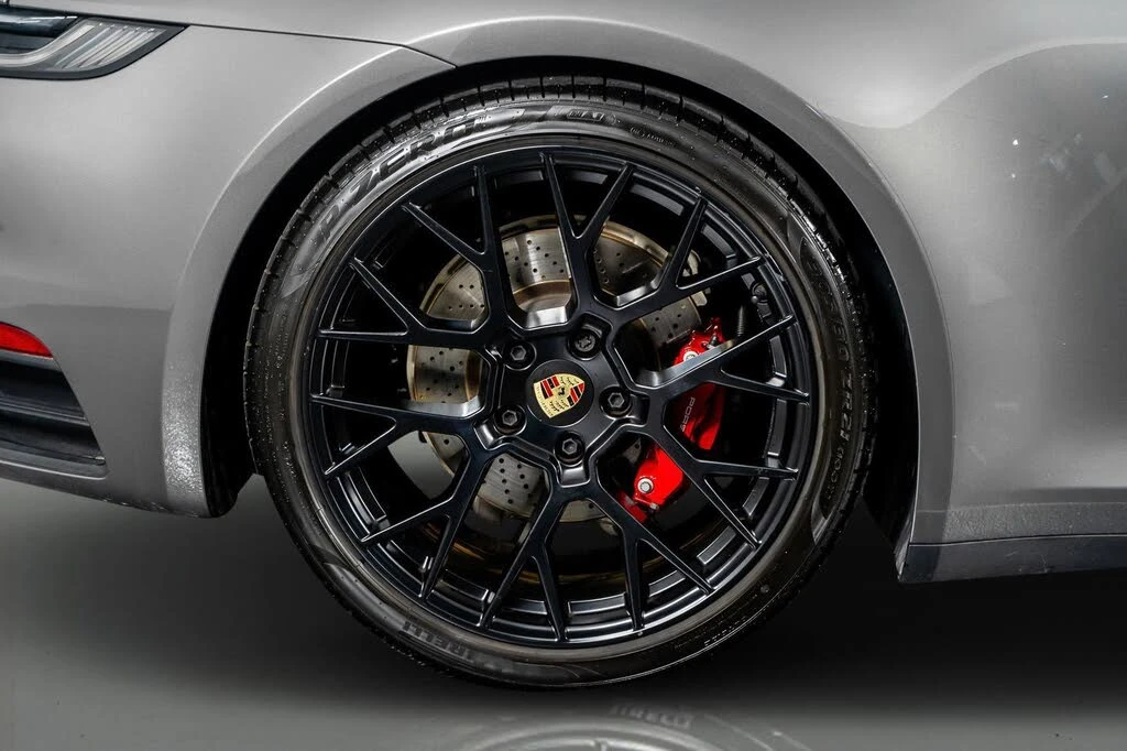 2023 Porsche 992 Carrera 4S - Image 9 of 31
