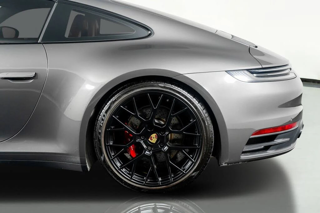 2023 Porsche 992 Carrera 4S - Image 17 of 31