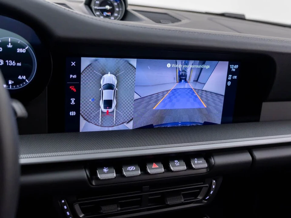 2023 Porsche 992 Carrera 4S - Image 28 of 31