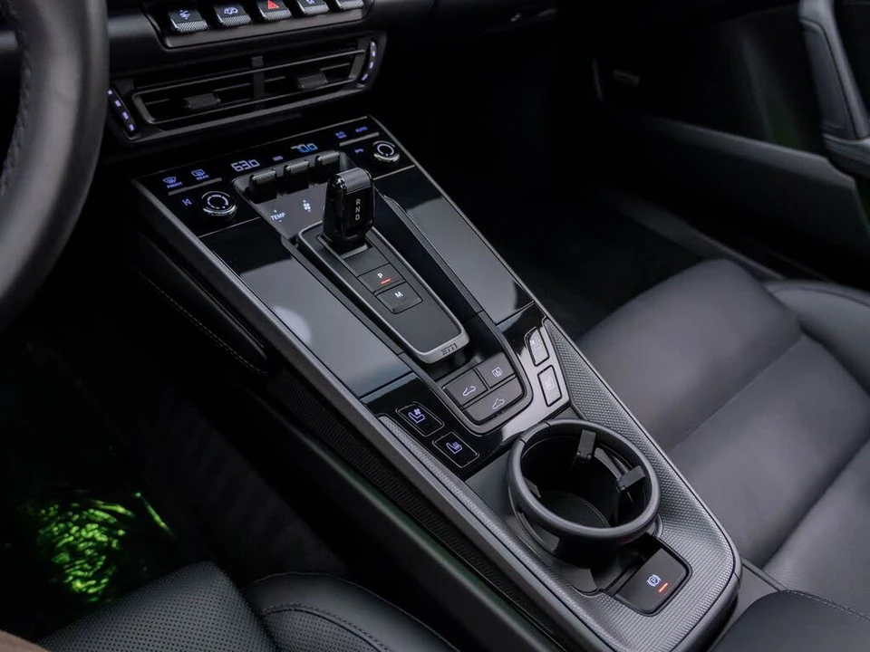 2023 Porsche 992 Carrera 4S - Image 22 of 31