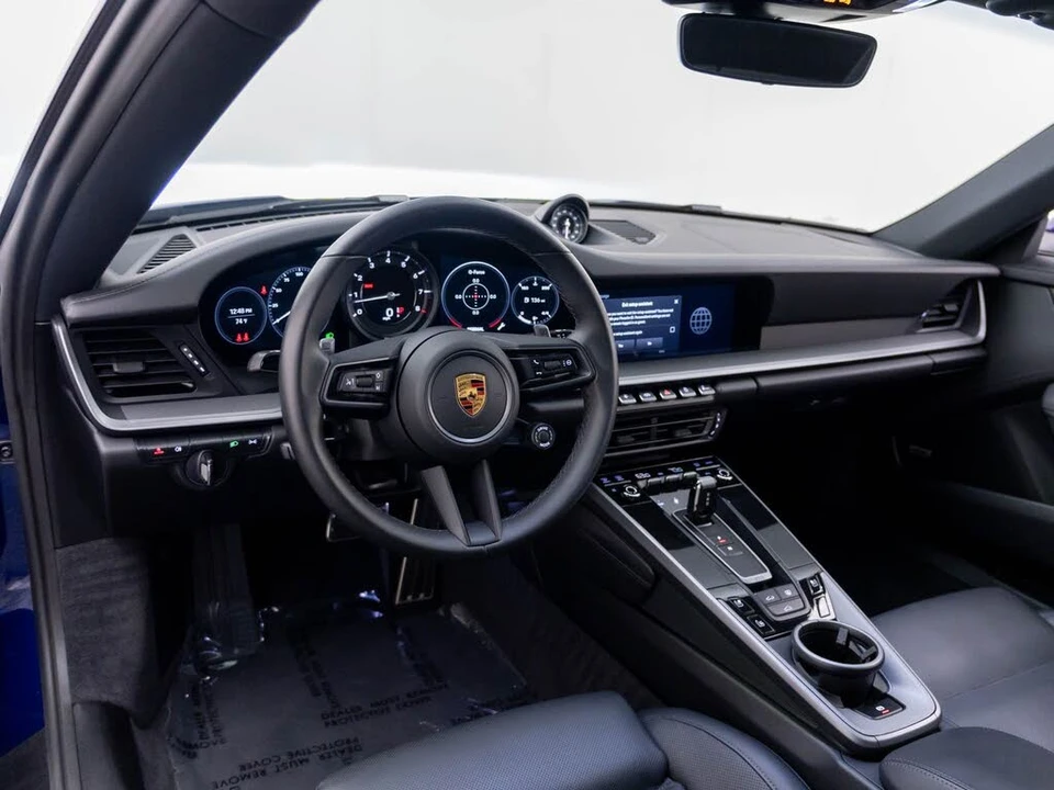 2023 Porsche 992 Carrera 4S - Image 11 of 31