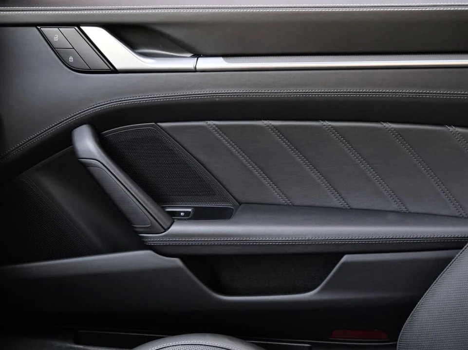 2023 Porsche 992 Carrera 4S - Image 13 of 22