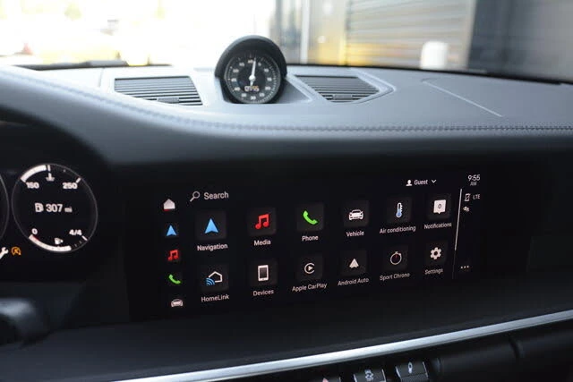 2023 Porsche 992 Carrera 4S - Image 23 of 31