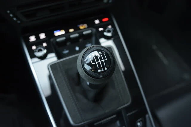 2023 Porsche 992 Carrera 4S - Image 26 of 31