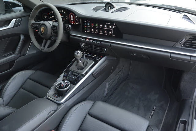 2023 Porsche 992 Carrera 4S - Image 12 of 31