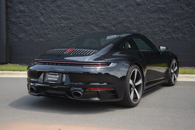 2023 Porsche 992 Carrera 4S - Image 7 of 31