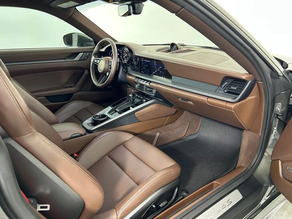 2023 Porsche 992 Carrera 4S - Image 23 of 31