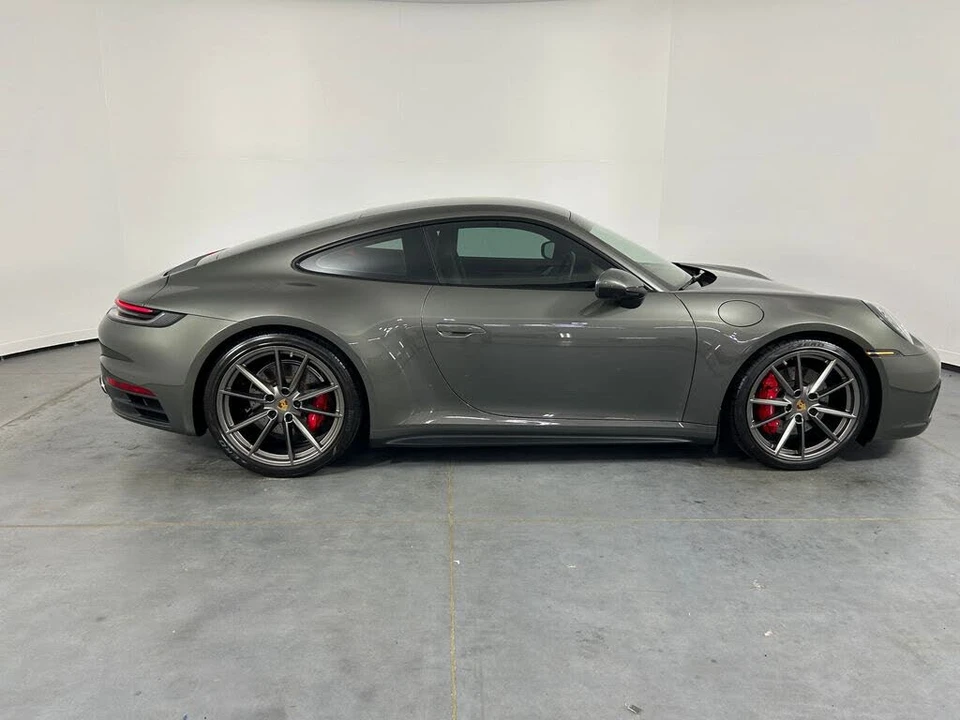 2023 Porsche 992 Carrera 4S - Image 8 of 31