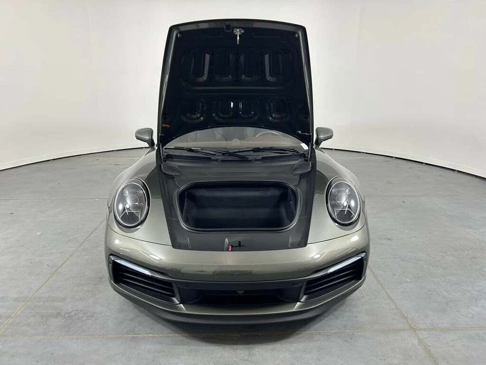 2023 Porsche 992 Carrera 4S - Image 29 of 31