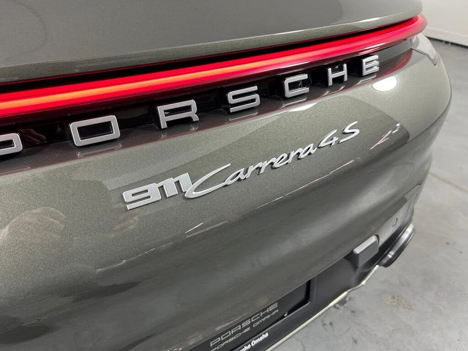 2023 Porsche 992 Carrera 4S - Image 12 of 31