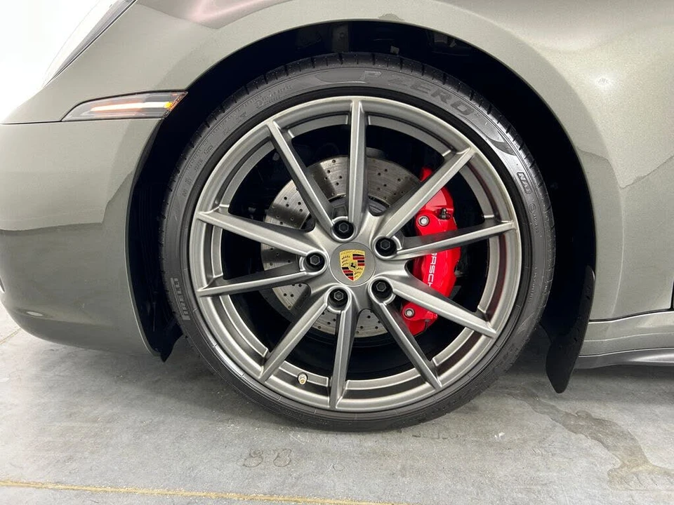 2023 Porsche 992 Carrera 4S - Image 11 of 31