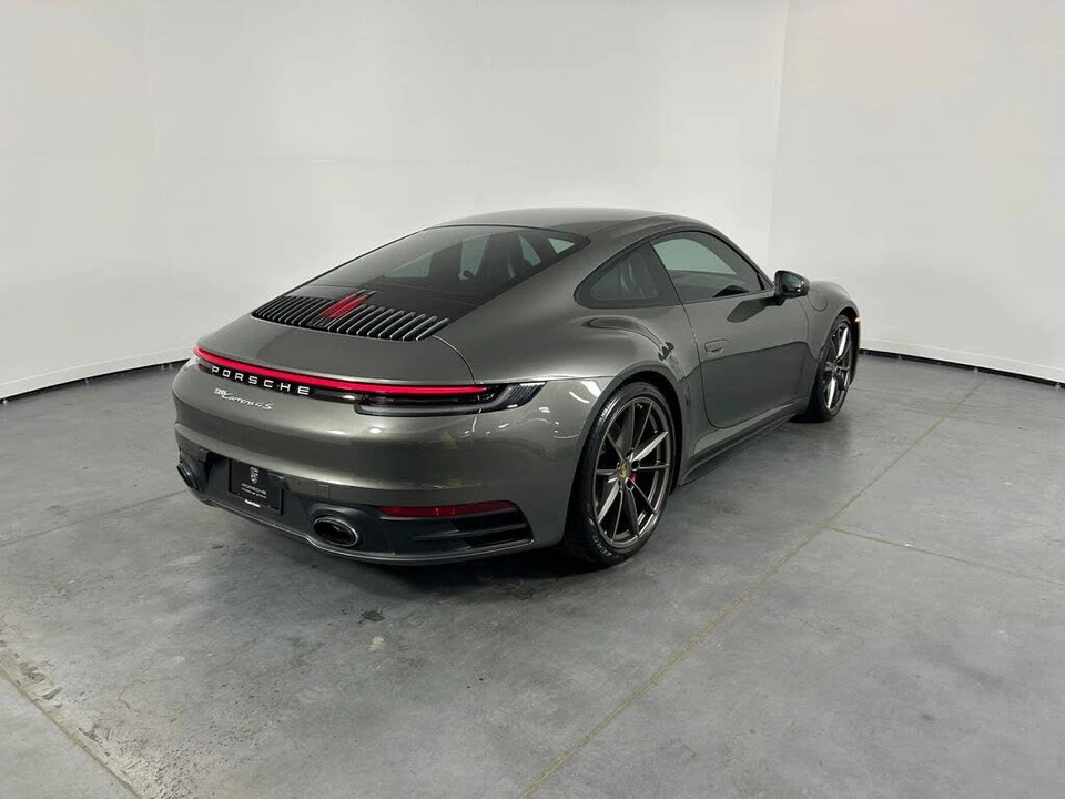 2023 Porsche 992 Carrera 4S - Image 7 of 31