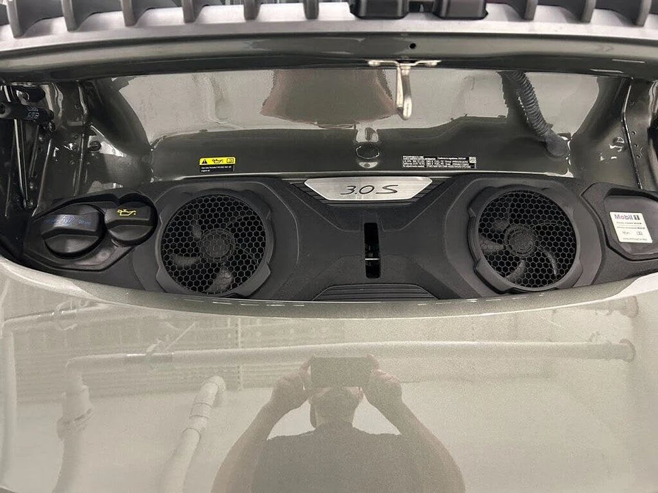 2023 Porsche 992 Carrera 4S - Image 30 of 31