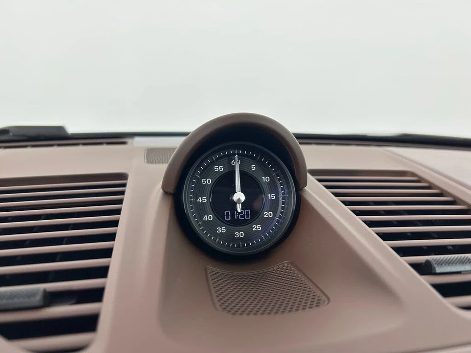 2023 Porsche 992 Carrera 4S - Image 20 of 31