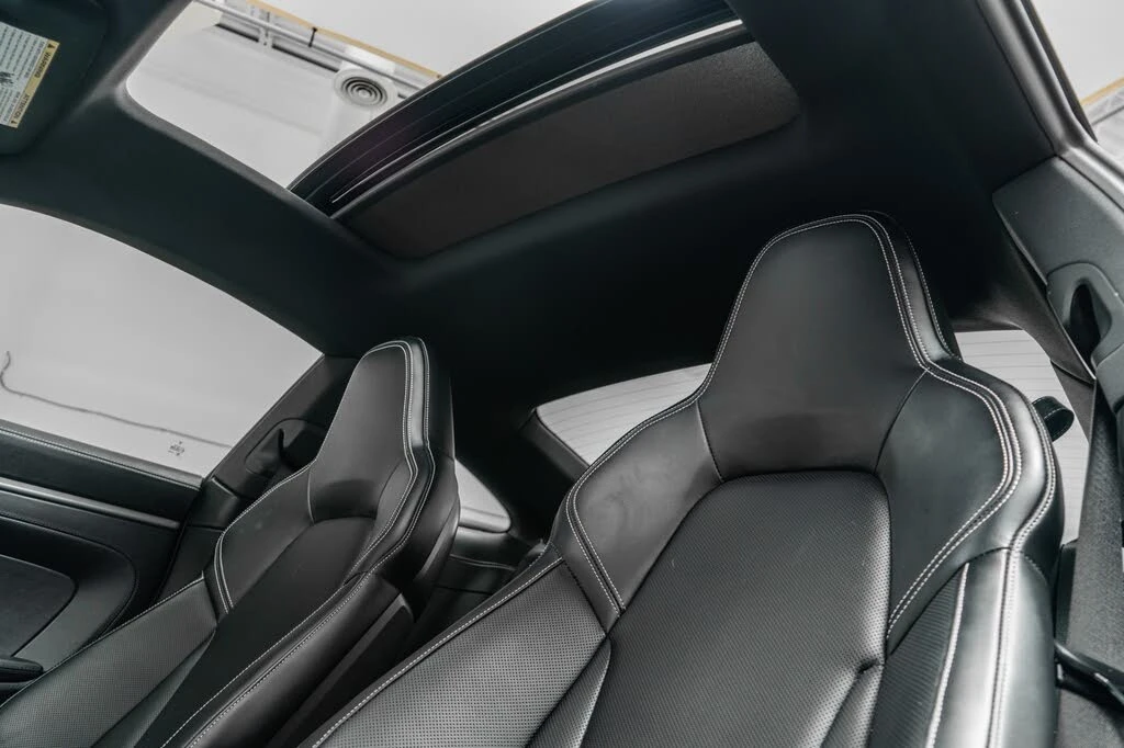 2023 Porsche 992 Carrera 4S - Image 18 of 31