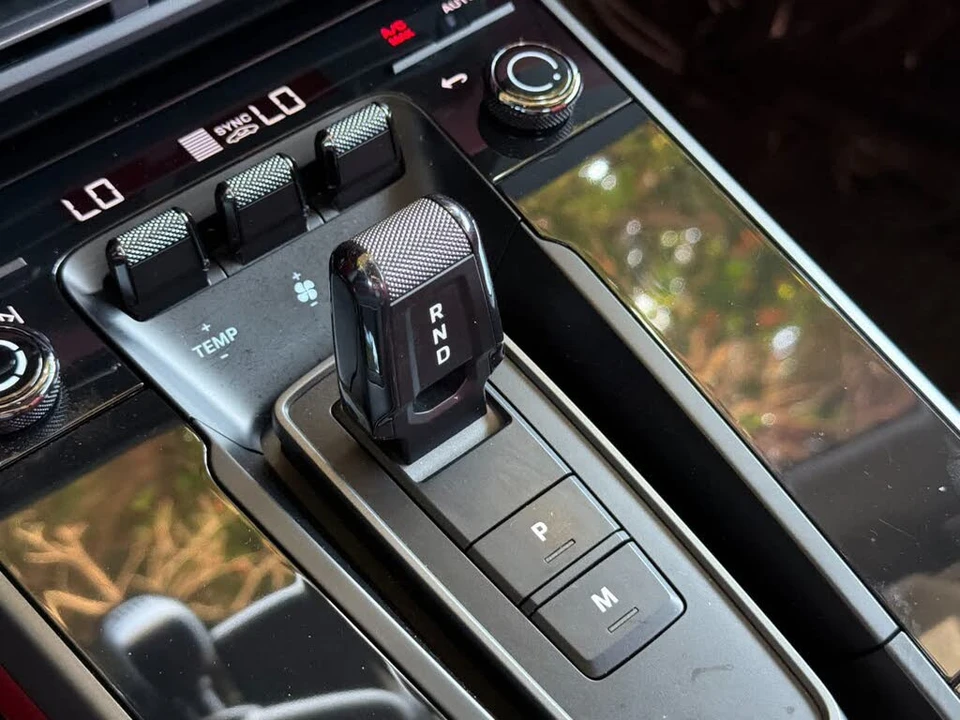 2023 Porsche 992 Carrera 4S - Image 23 of 31