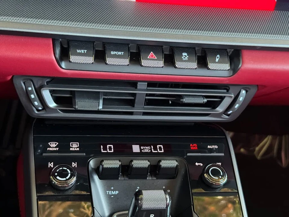 2023 Porsche 992 Carrera 4S - Image 22 of 31