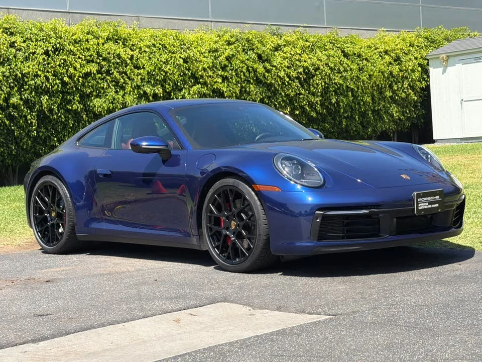 2023 Porsche 992 Carrera 4S - Image 10 of 31