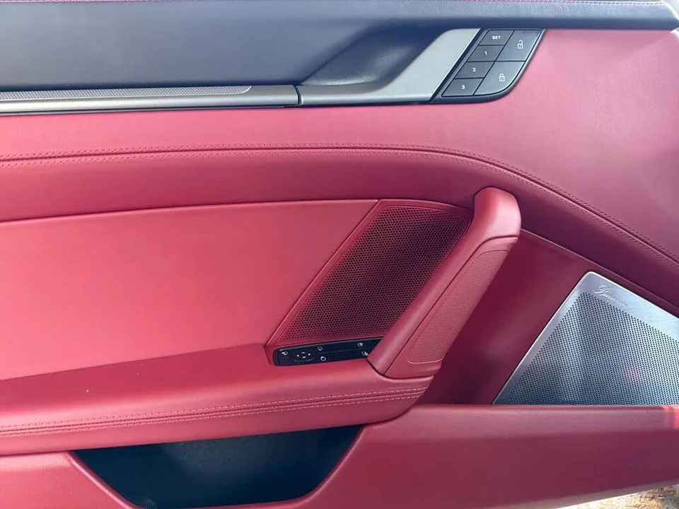 2023 Porsche 992 Carrera 4S - Image 12 of 31