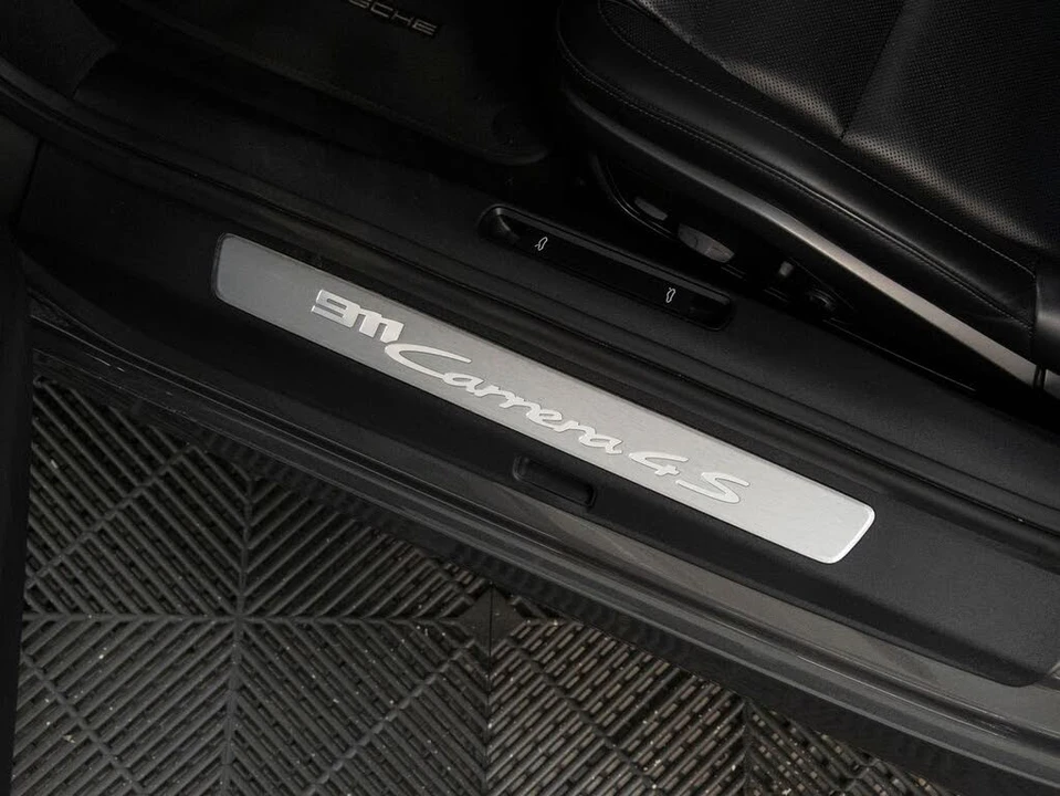 2023 Porsche 992 Carrera 4S - Image 28 of 31