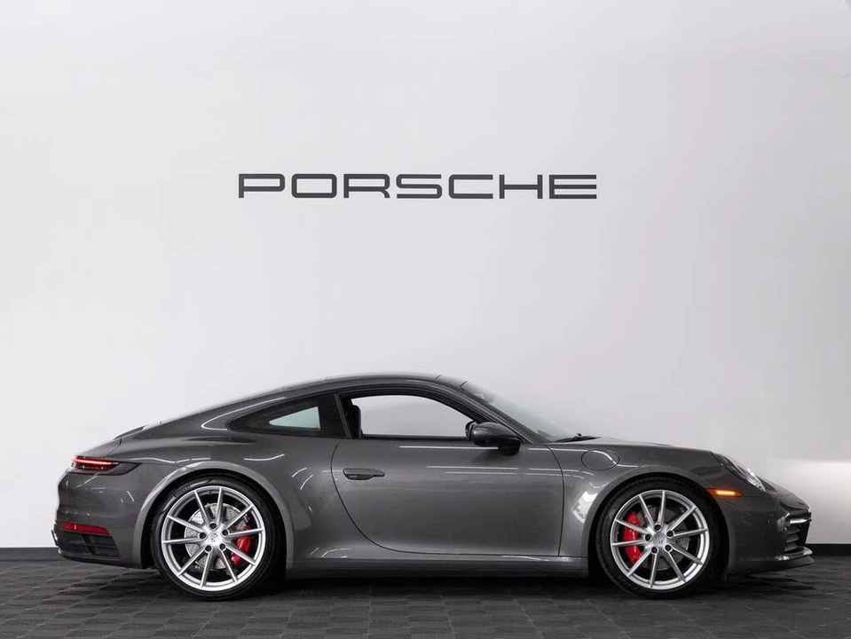 2023 Porsche 992 Carrera 4S - Image 8 of 31