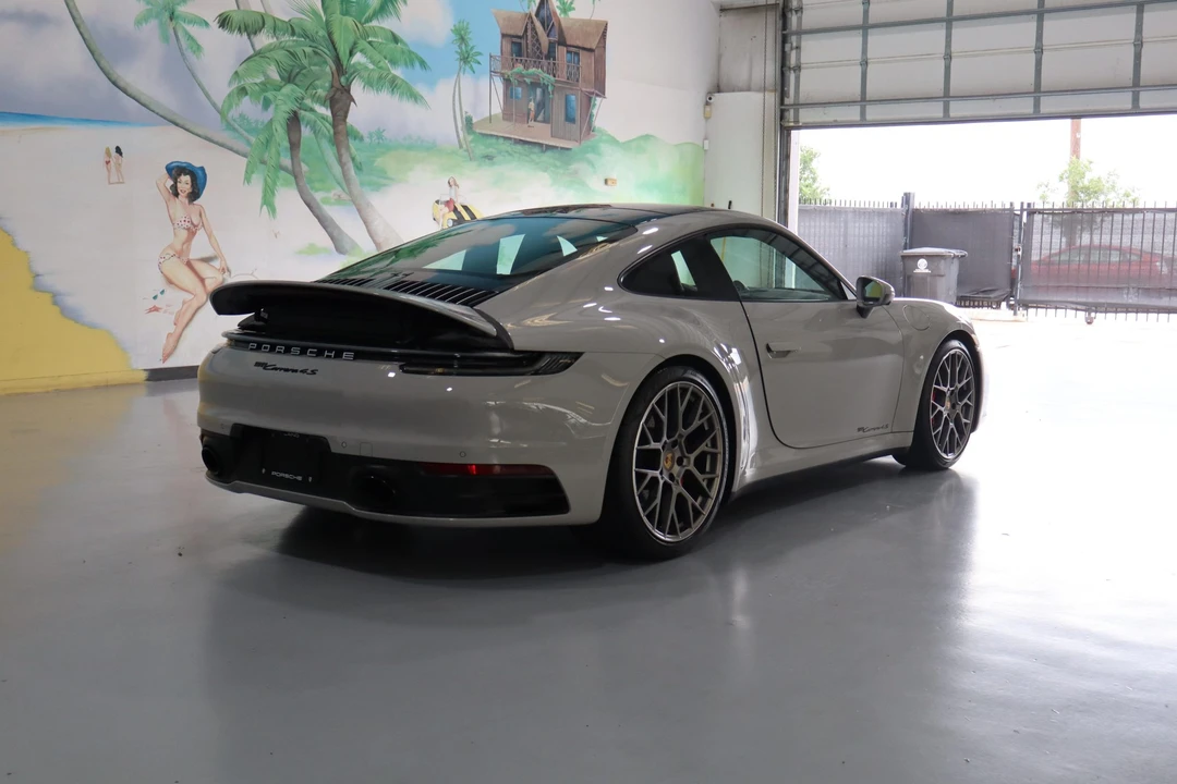 2023 Porsche 992 Carrera 4S - Image 18 of 31