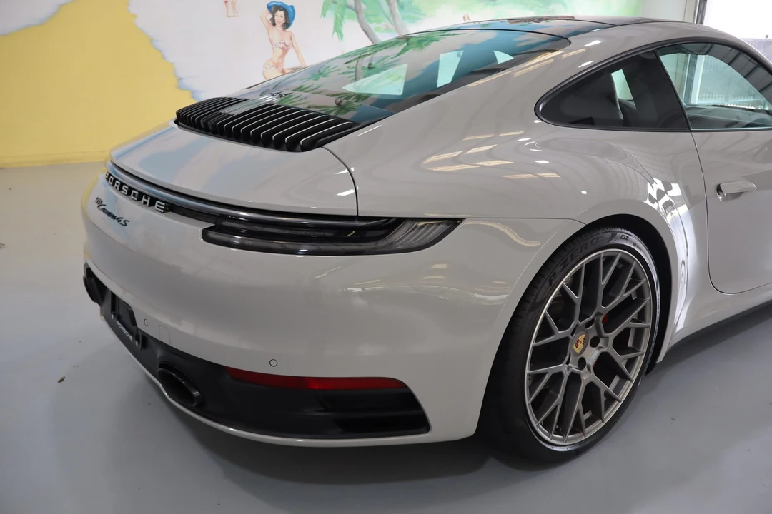 2023 Porsche 992 Carrera 4S - Image 28 of 31