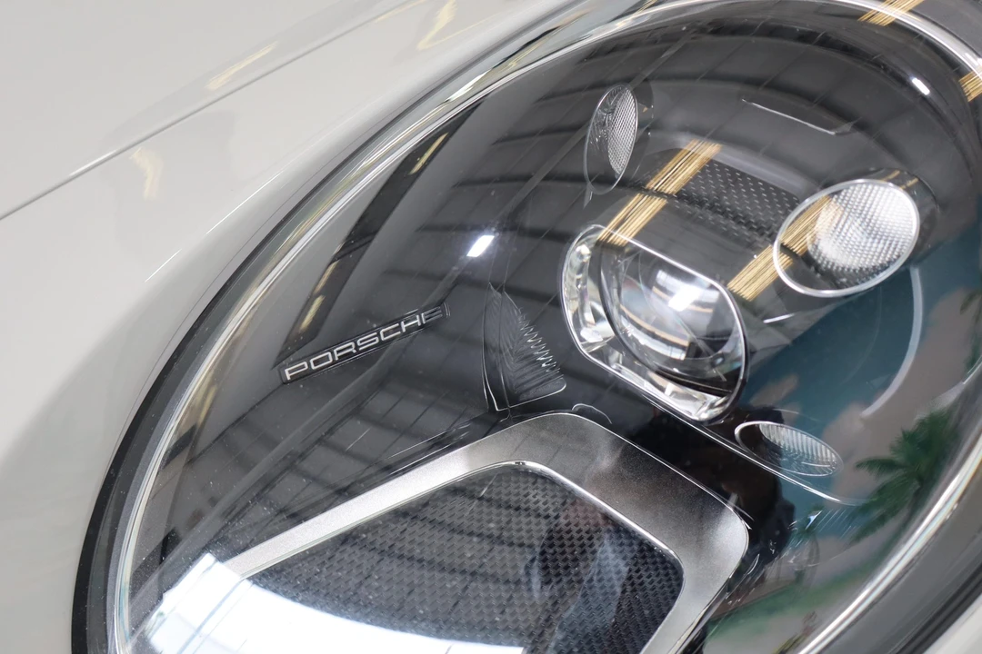 2023 Porsche 992 Carrera 4S - Image 27 of 31