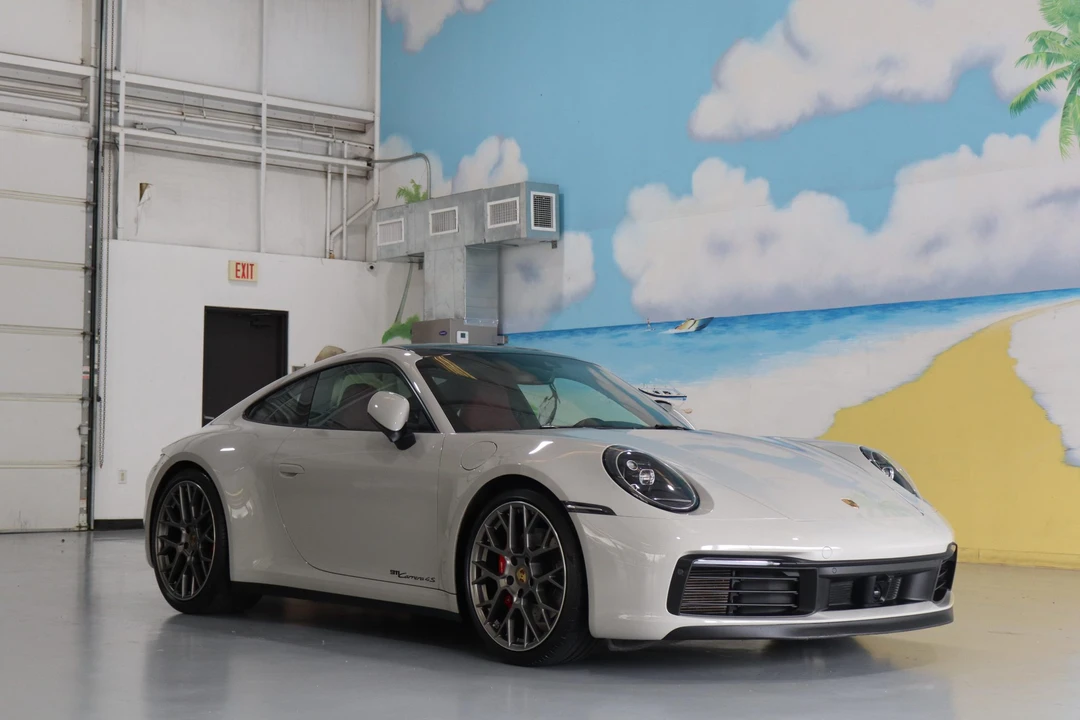 2023 Porsche 992 Carrera 4S - Image 5 of 31