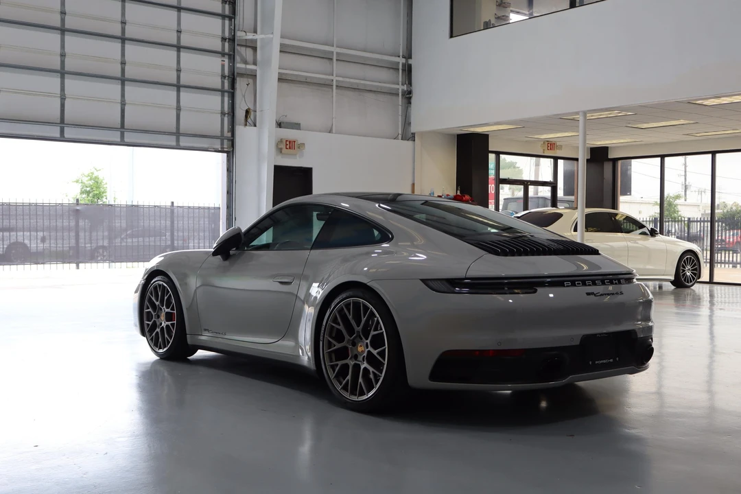 2023 Porsche 992 Carrera 4S - Image 12 of 31