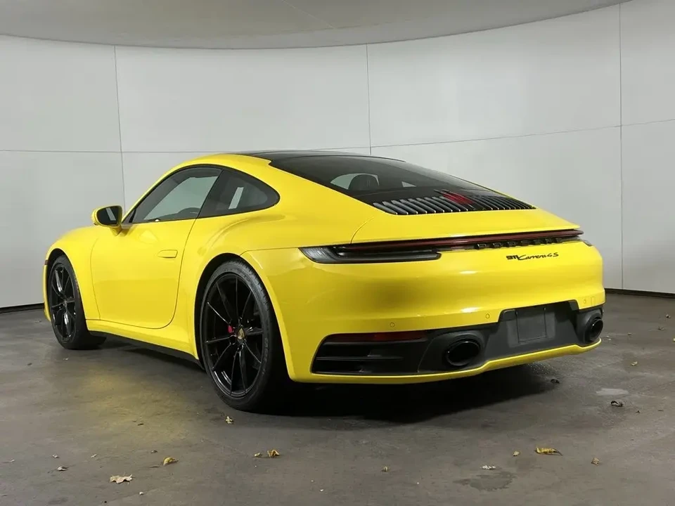 2023 Porsche 992 Carrera 4S - Image 5 of 12