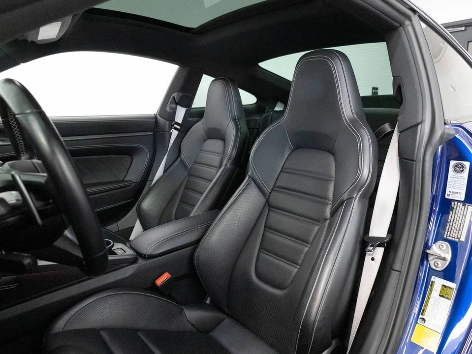 2023 Porsche 992 Carrera 4S - Image 5 of 5