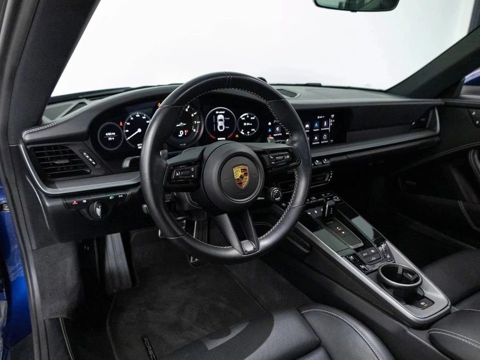 2023 Porsche 992 Carrera 4S - Image 4 of 5