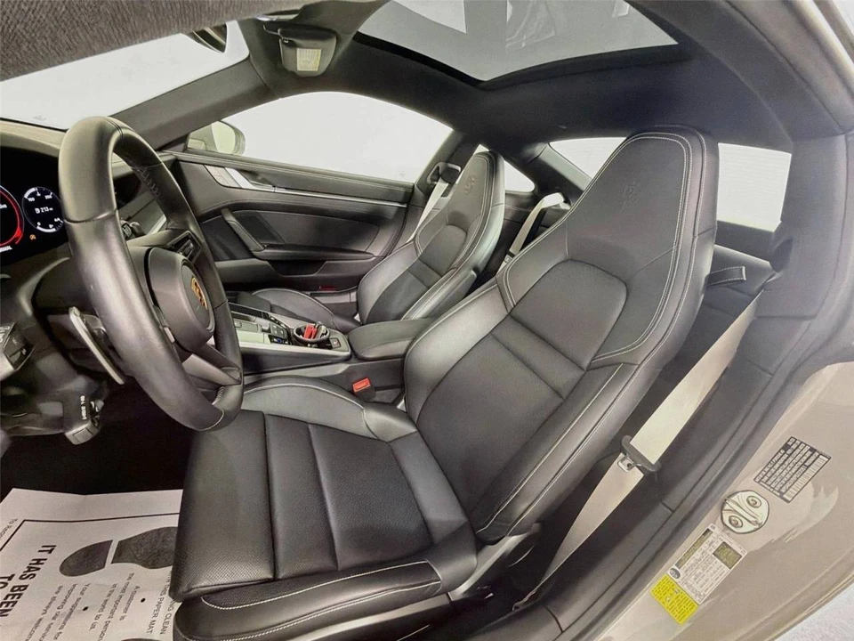 2023 Porsche 992 Carrera 4S - Image 5 of 5