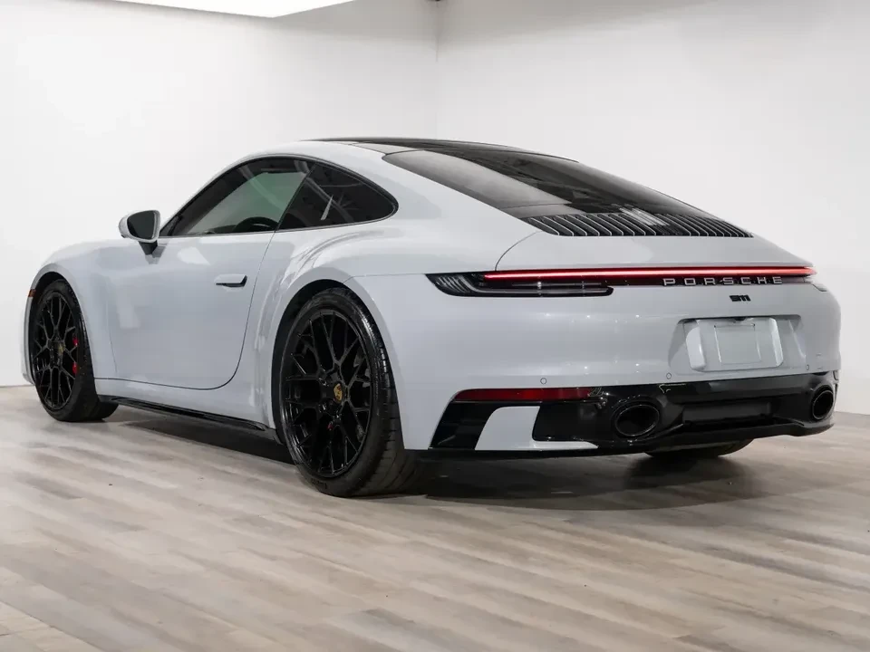 2023 Porsche 992 Carrera 4S - Image 9 of 20