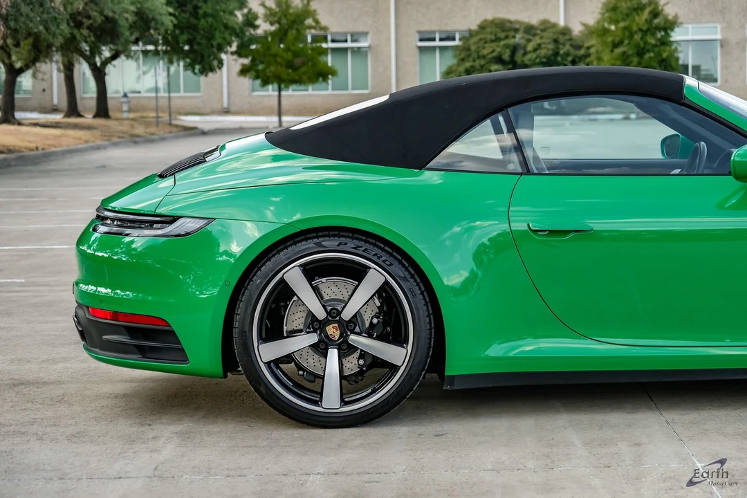 2023 Porsche 992 Carrera 4S - Image 20 of 31