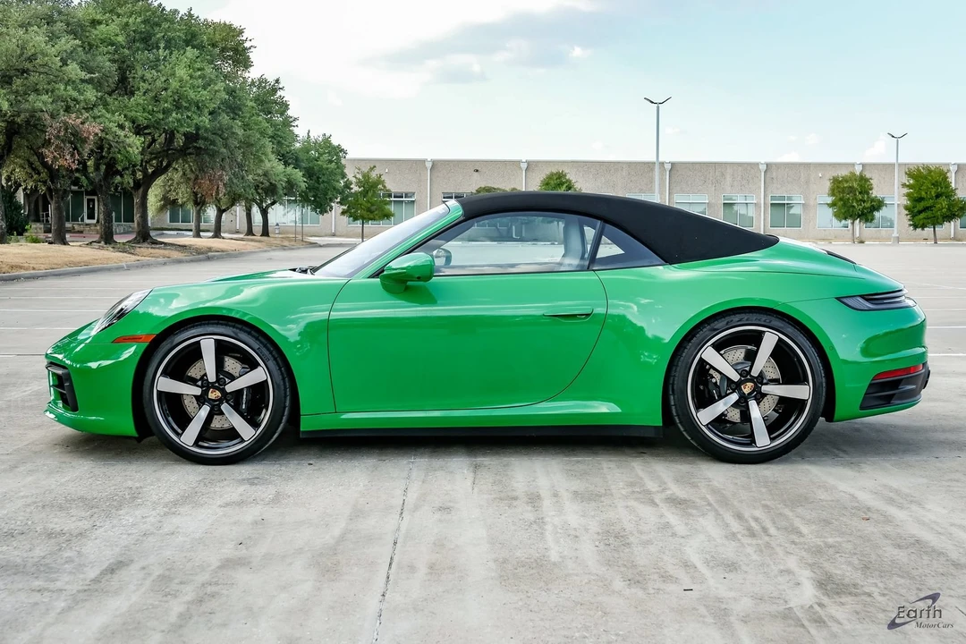 2023 Porsche 992 Carrera 4S - Image 8 of 31