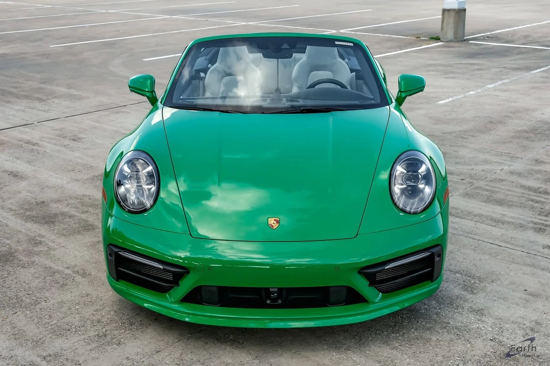 2023 Porsche 992 Carrera 4S - Image 28 of 31