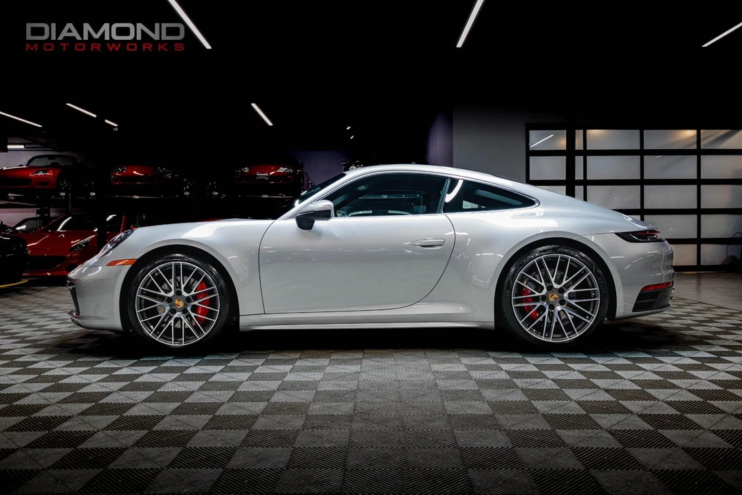 2023 Porsche 992 Carrera 4S - Image 9 of 12