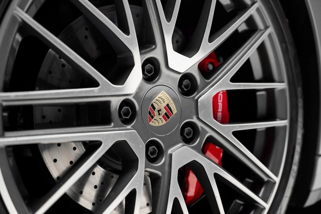 2023 Porsche 992 Carrera 4S - Image 21 of 21