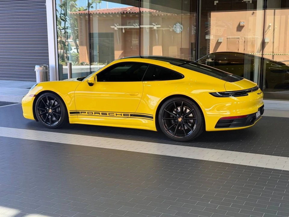 2023 Porsche 992 Carrera 4S - Image 3 of 4