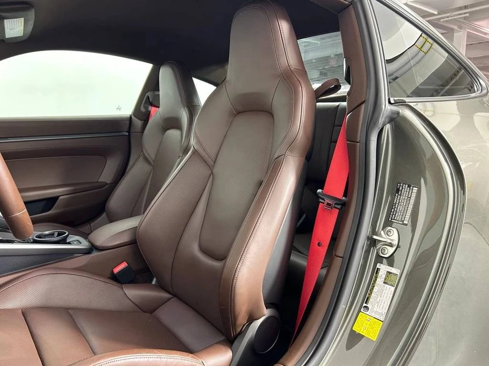 2023 Porsche 992 Carrera 4S - Image 5 of 5