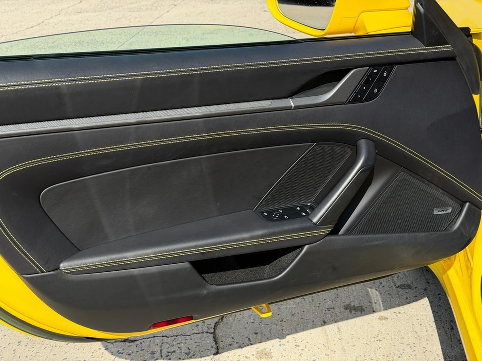 2023 Porsche 992 Carrera 4S - Image 14 of 31