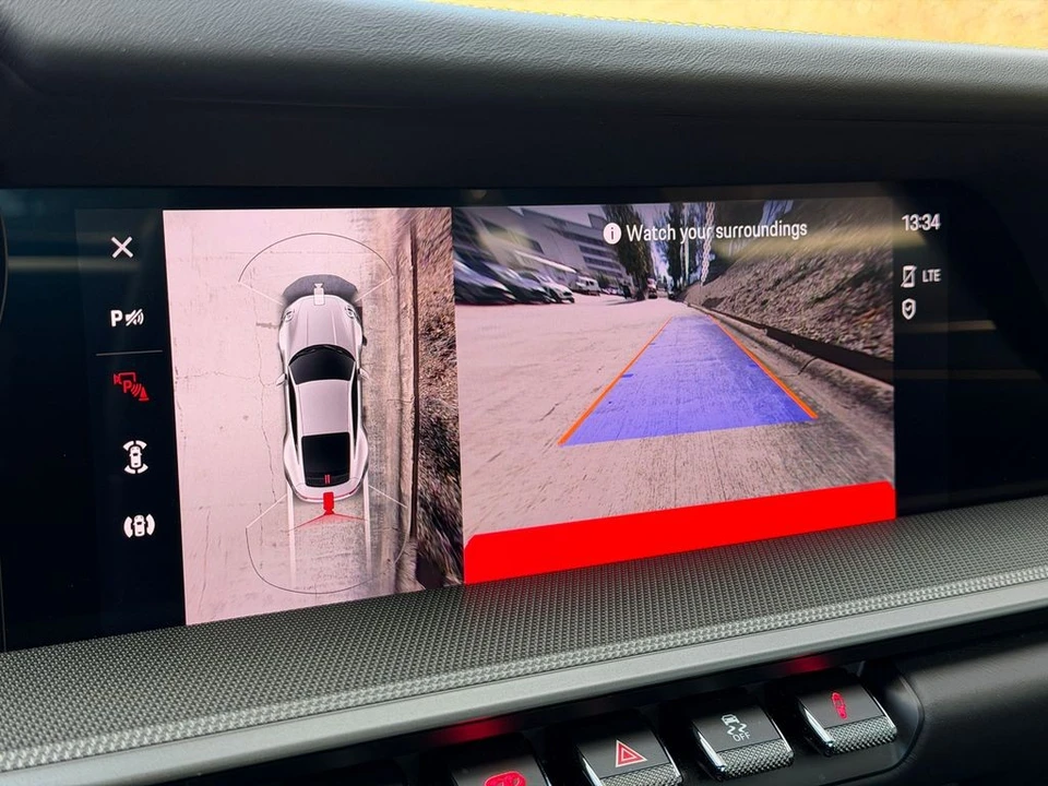 2023 Porsche 992 Carrera 4S - Image 25 of 31
