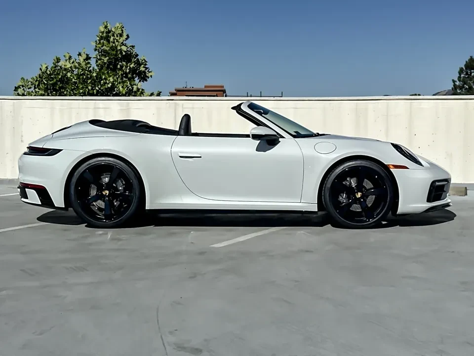 2023 Porsche 992 Carrera - Image 9 of 20