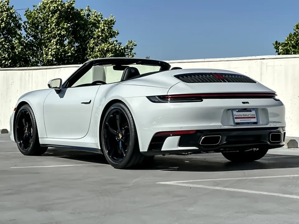 2023 Porsche 992 Carrera - Image 3 of 20