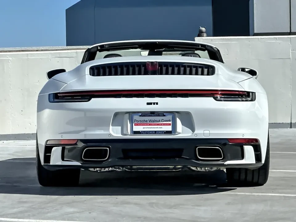 2023 Porsche 992 Carrera - Image 7 of 20